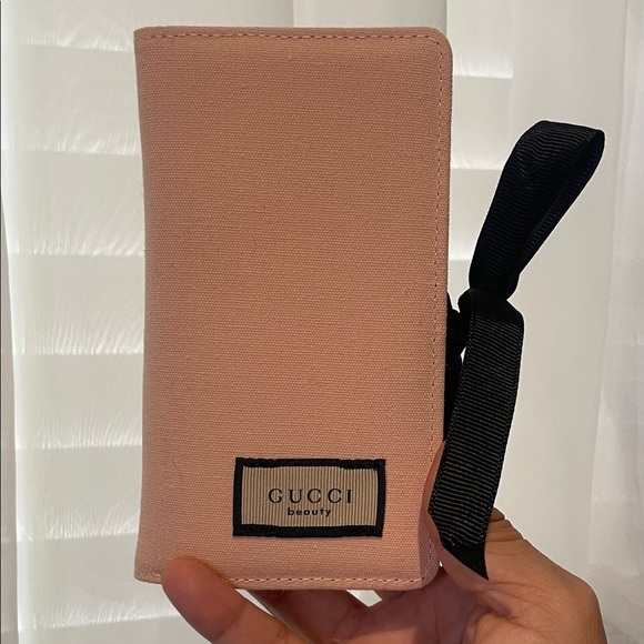 Gucci ( GWP AUTHENTIC ) Makeup Brush Set with Case NEW - Picture 4 of 8